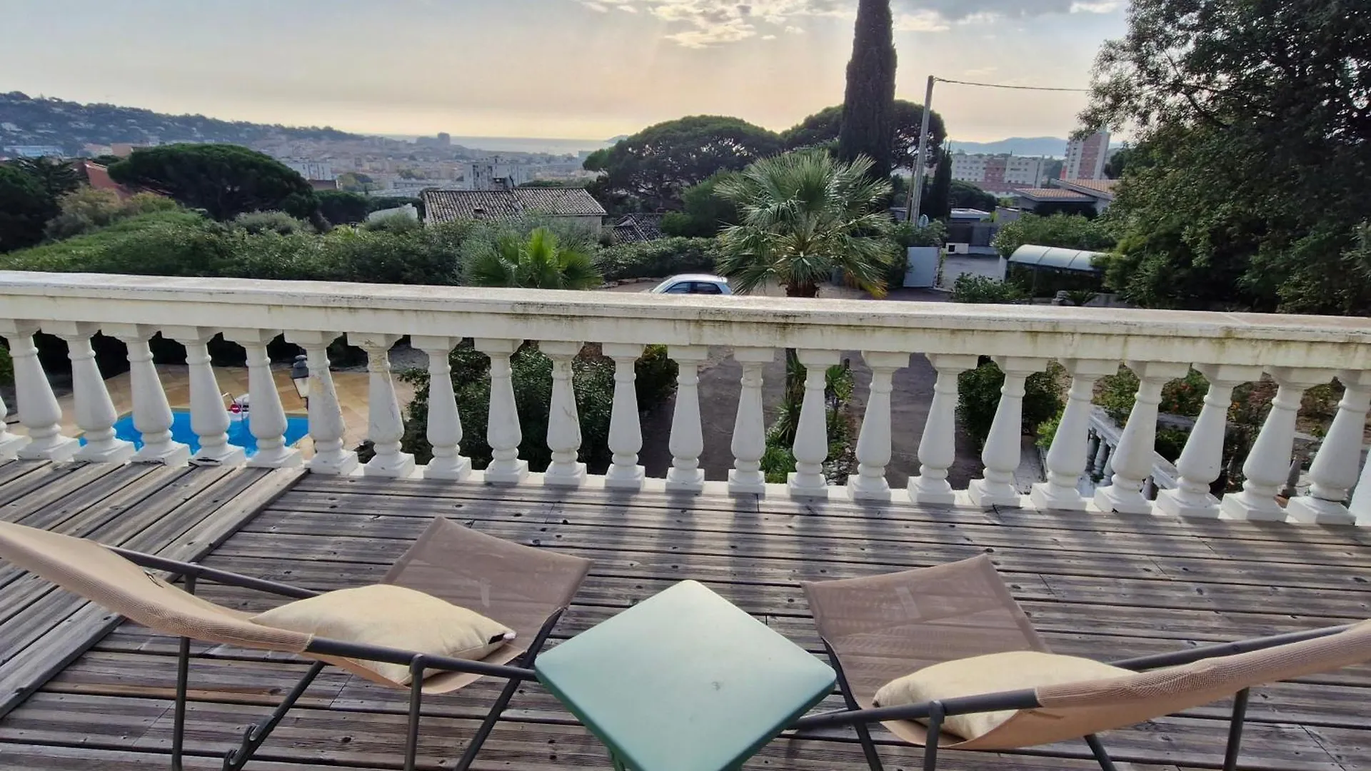 Villa 5 Pieces Avec Piscine Privee Et Climatisation A Sainte-Maxime, Proche Commodites - Fr-1-780-65 France