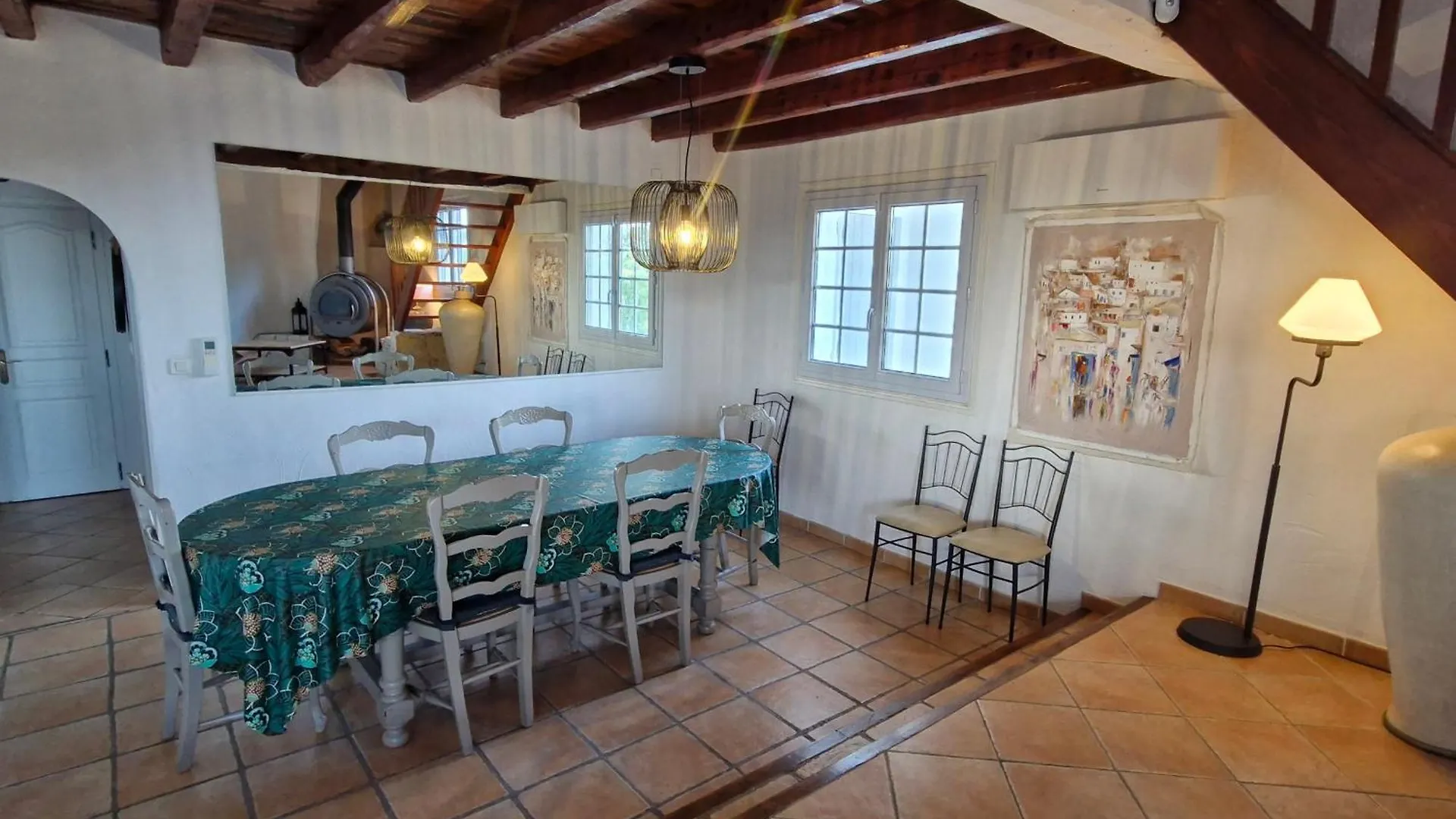 Villa 5 Pieces Avec Piscine Privee Et Climatisation A Sainte-Maxime, Proche Commodites - Fr-1-780-65